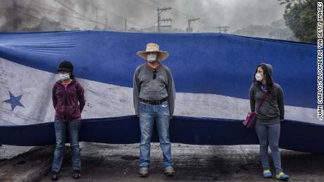 Protesters take to the streets against the re-election of President Juan Orlando Hernandez