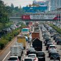 07 rush hour traffic jakarta