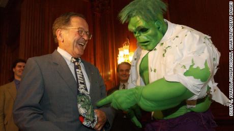 Lisa Murkowski brings &#39;The Hulk&#39; back to the Senate