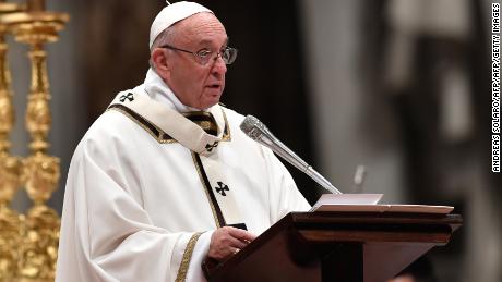 Archbishop wants Pope Francis to resign