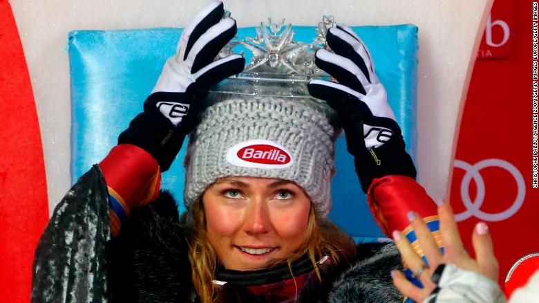 Mikaela Shiffrin crowned "Snow Queen"