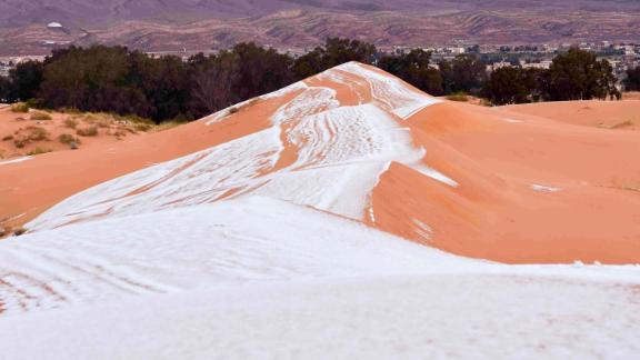 It Snowed In The Sahara And The Photos Are Beautiful Cnn