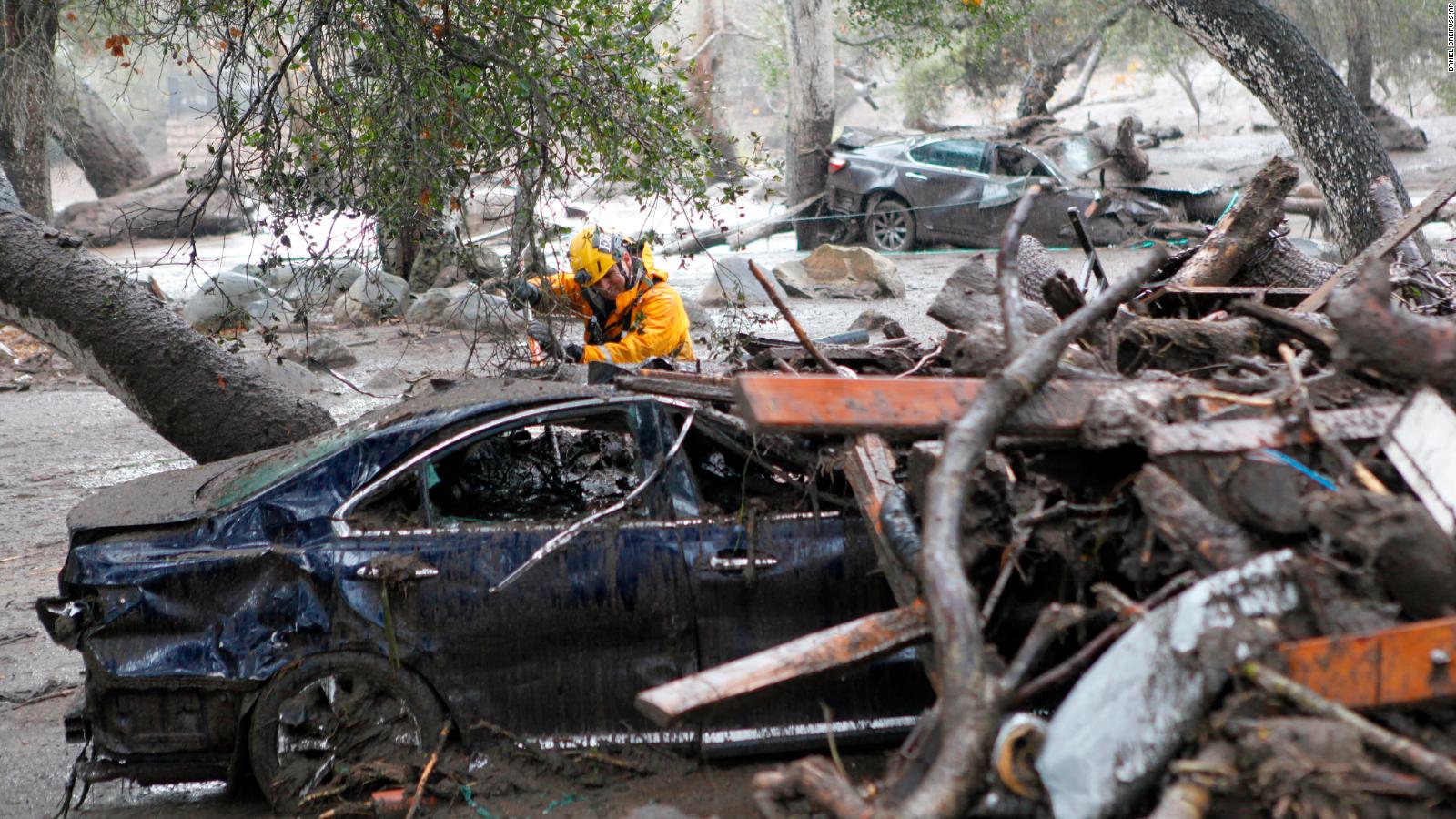 California mudslides: Death toll rises after searchers find body - CNN