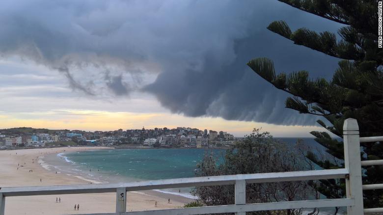 Check out this 'Independence Day' style cloud over Sydney - CNN