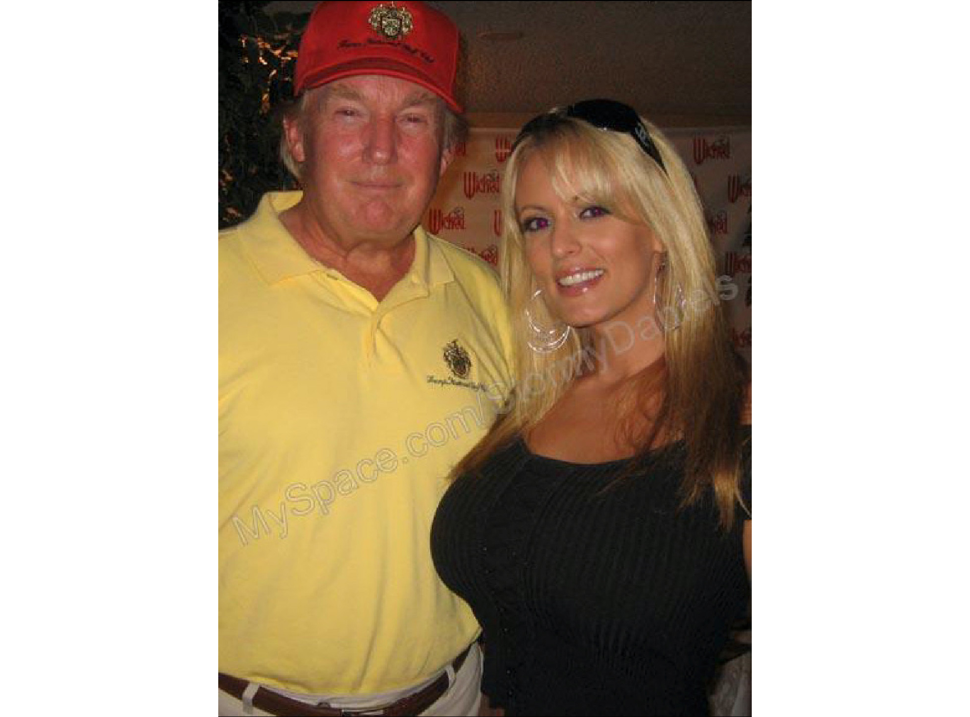 180112185625-stormy-daniels-trump.jpg