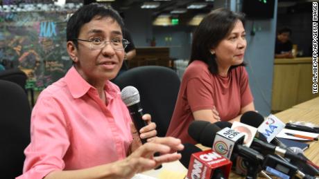 Rappler's Maria Ressa and Chay Hofilena at a January news briefing.