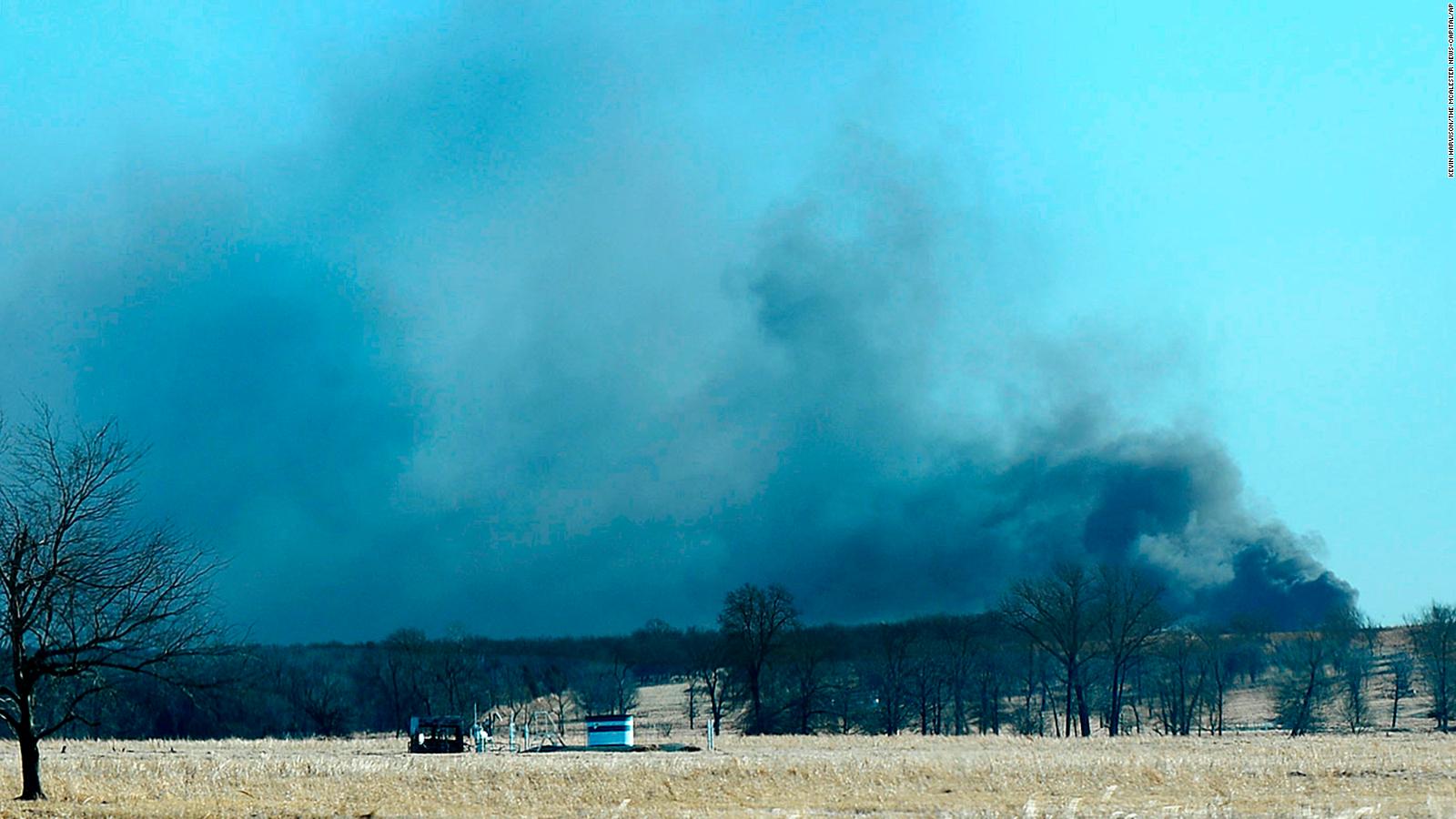 Oklahoma Oil Rig Explosion Leaves Five Missing CNN   180122162933 Oklahoma Gas Well Explosion Full 169 