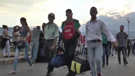venezolanos desesperados buscan refugio en colombia pkg valery_00001404