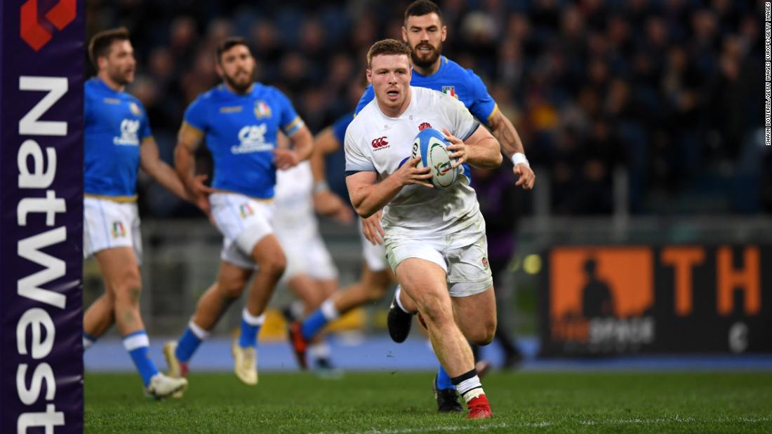 Debutant Sam Simmonds scored twice for England as the reigning champions cut loose to win 46-15.