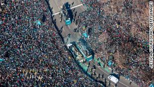 eagles parade