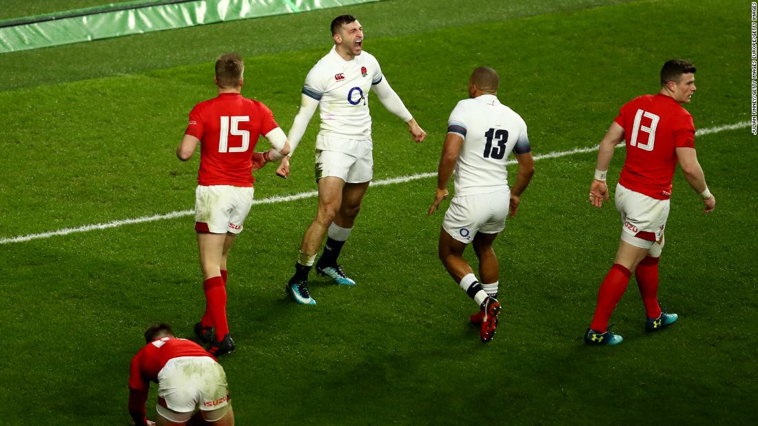 The home side raced into an early lead at Twickenham courtesy of two Jonny May tries. But controversy soon followed...
