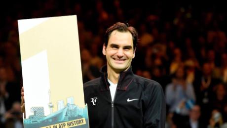 Roger Federer&#39;s return to world number one