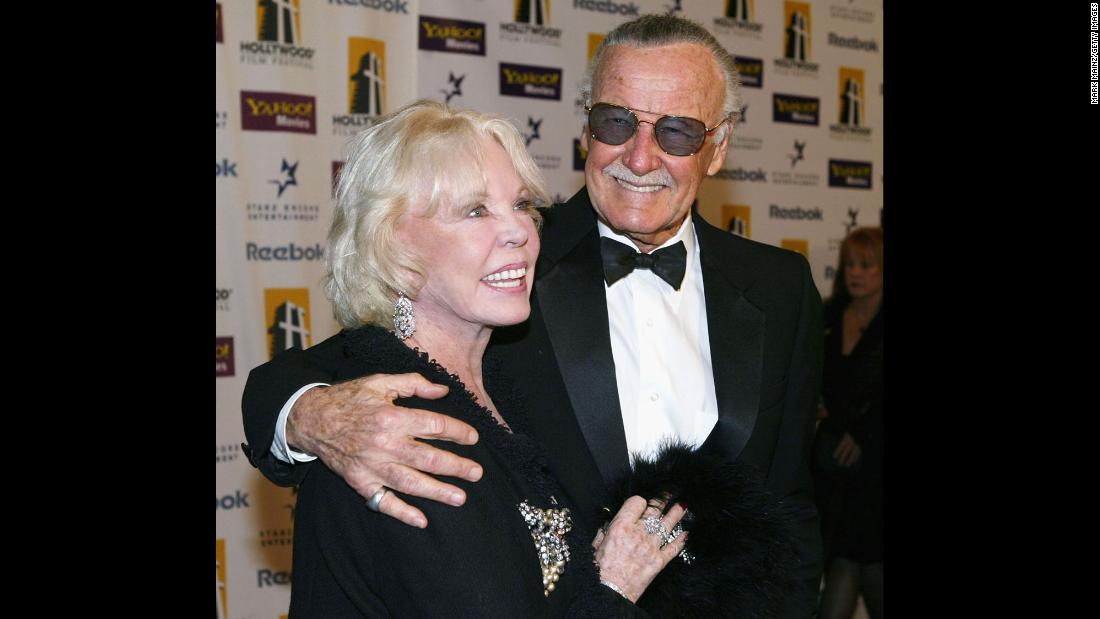 Lee and his wife arrive for an awards gala in 2004. They were married in 1947.