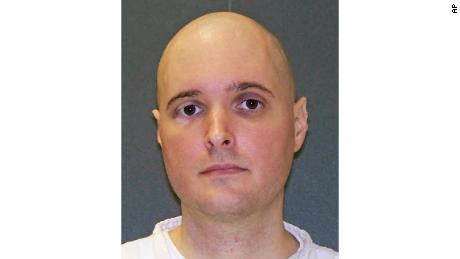 Texas spares death row inmate&#39;s life minutes before execution