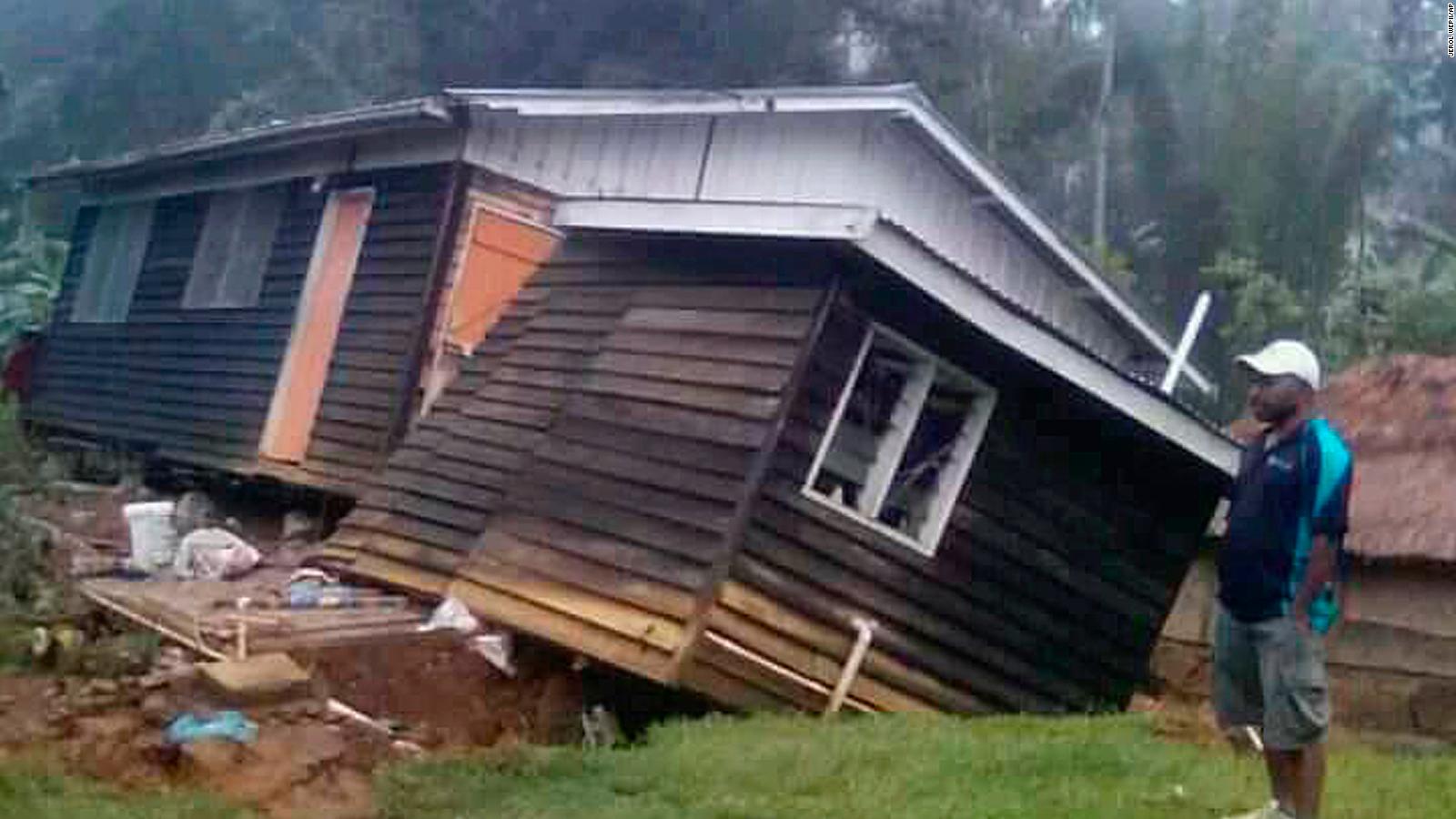 Un enorme terremoto di magnitudo 7,6 ha colpito la Papua Nuova Guinea