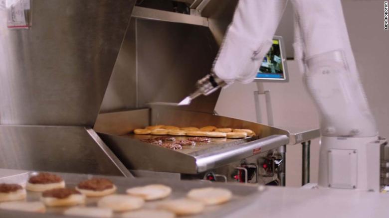 Burger-flipping robot debuts at restaurant