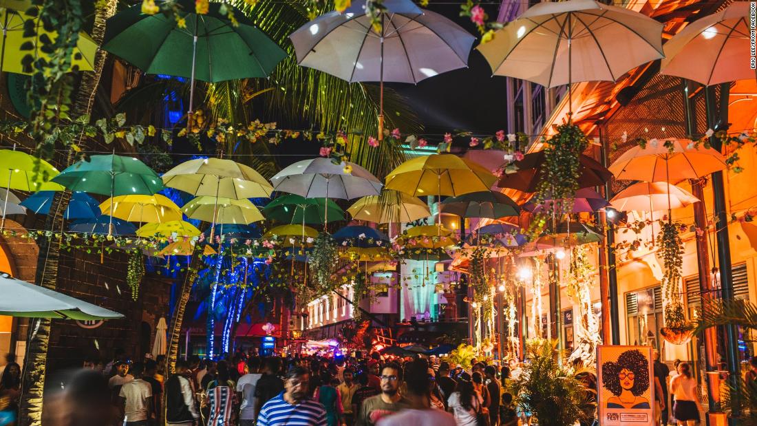 Porlwi is an annual festival of contemporary culture held in the capital of Mauritius, Port Louis. 30,000 square meters of streets in the center of the city are filled with art and light installations.