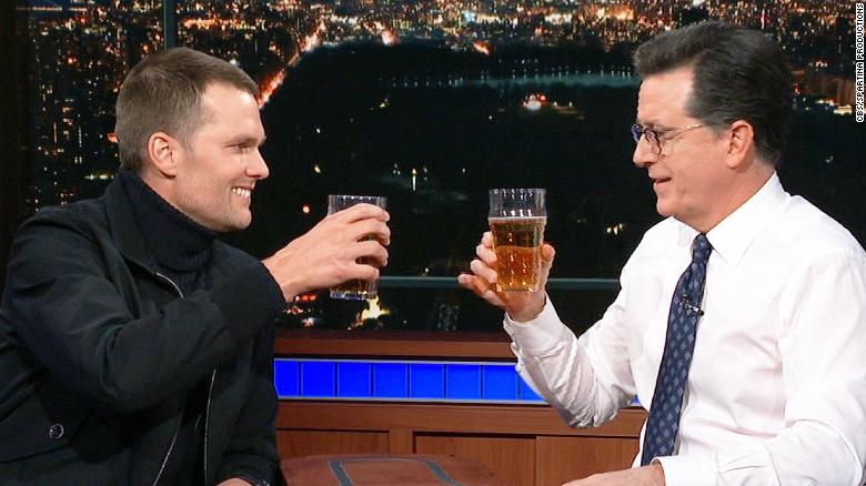 Tom Brady Shows Off Beer Chugging Skills Cnn Video