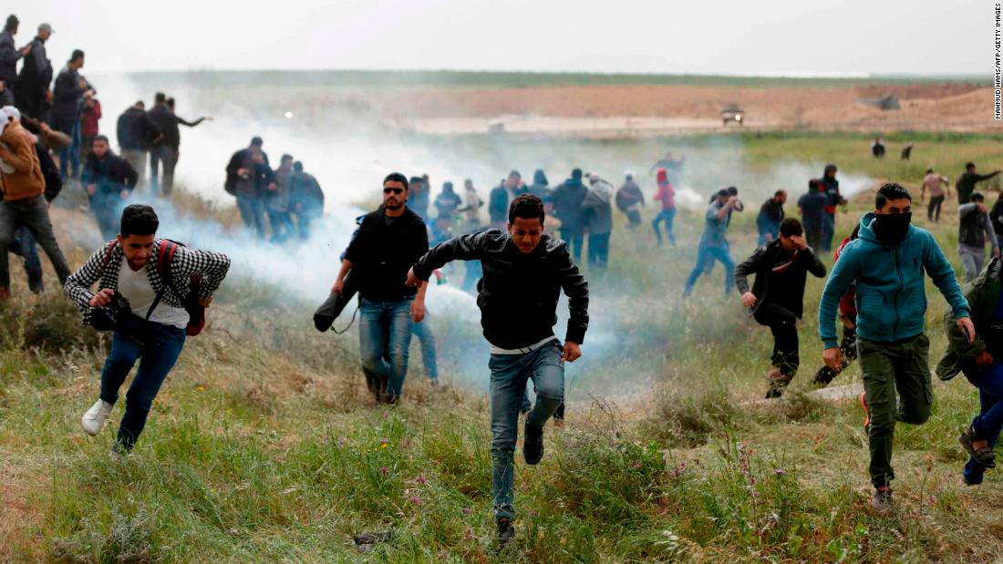 Gaza 17 Palestinians Killed In Confrontations With Israeli Forces Cnn