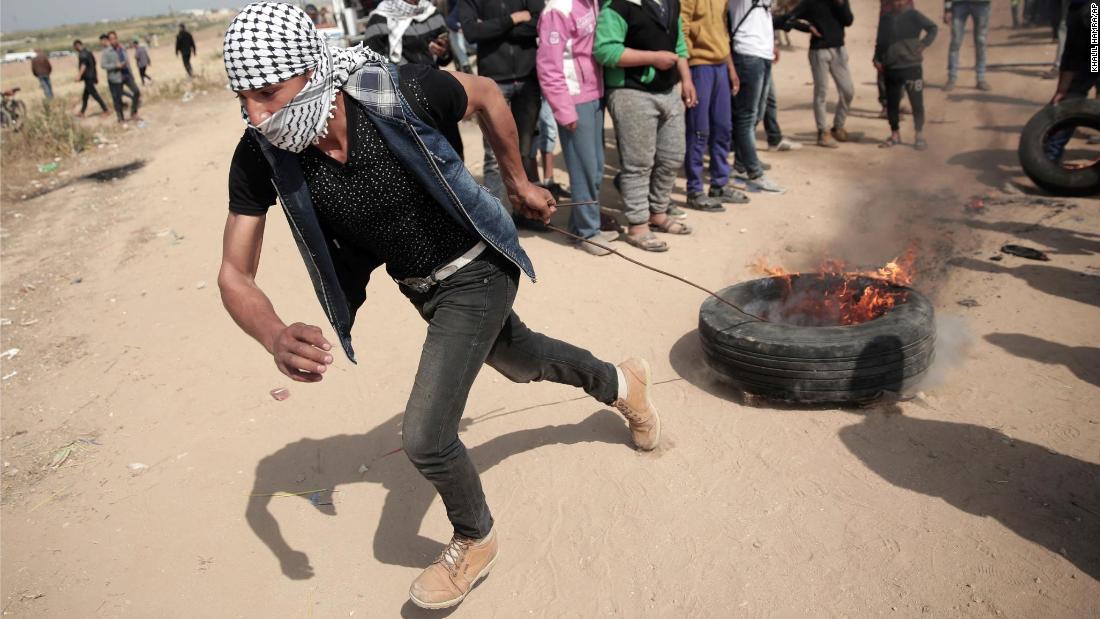 Fresh Violence Erupts Along Gaza Israel Border Cnn 7418