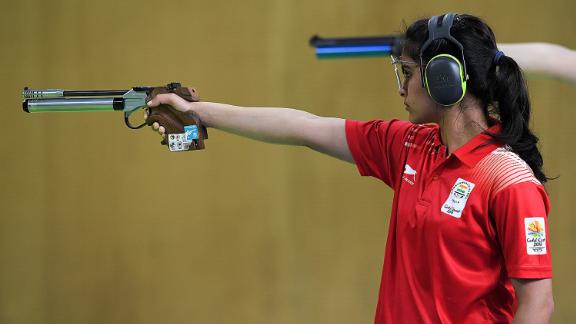 16 Year Old Breaks Commonwealth Games Record To Win Shooting Gold For 2280