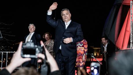 Hungarian strongman&#39;s big victory poses headache for EU