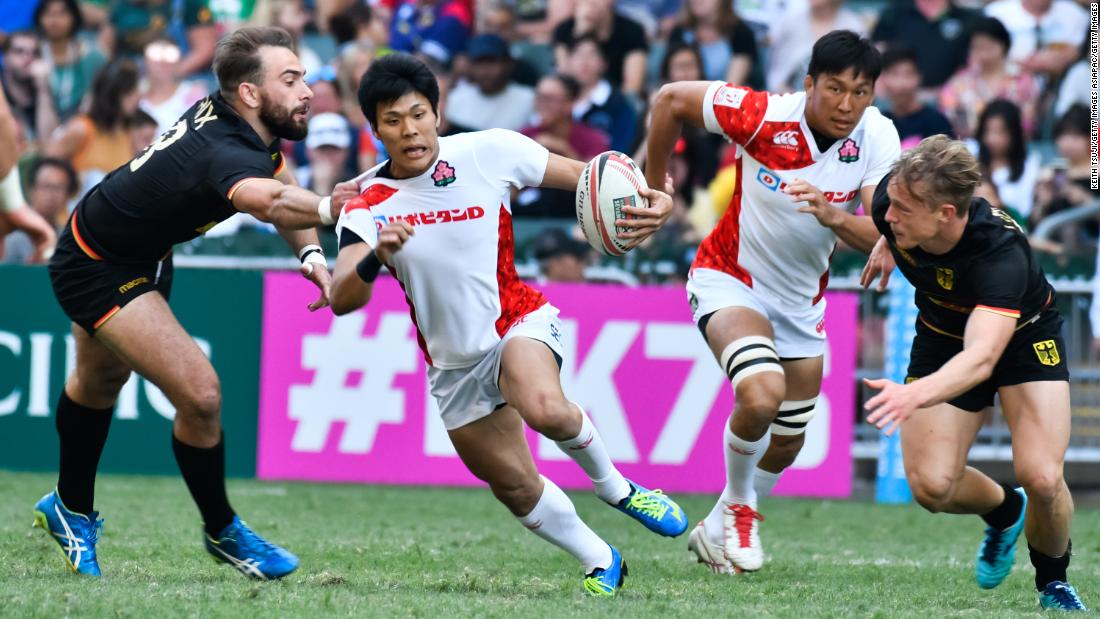 Japan gained a berth in next year&#39;s Sevens World Series with a 19-14 victory over Germany in the qualifier event. 