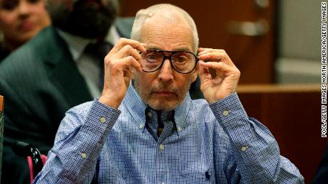Real estate tycoon Robert Durst admits writing note giving location of body, lawyer says