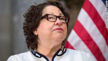 Trump&#39;s flimsy argument about RBG and Sotomayor