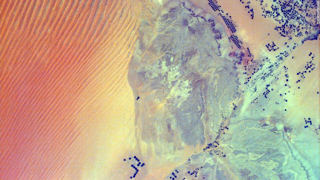 &lt;strong&gt;Empty Quarter, Saudi Arabia:&lt;/strong&gt; NASA&#39;s EarthKAM caught a beautiful intersection between the outskirts of As Sulayyil Sulayel city and the Rub&#39; al Khali desert in Saudi Arabia. Also known as the Empty Quarter, this is the world&#39;s largest contiguous sand desert. 