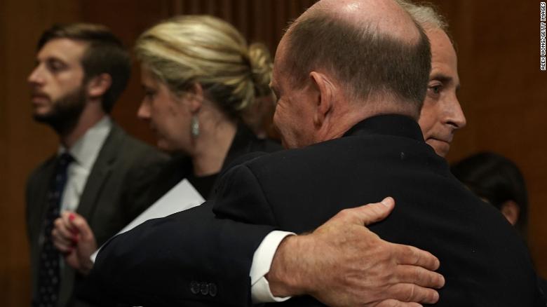 Senator chokes up over bipartisan gesture