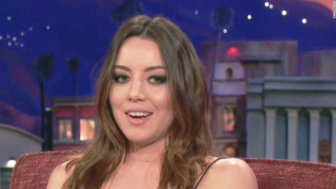 Aubrey Plaza shows off new blonde hair at CNN event before