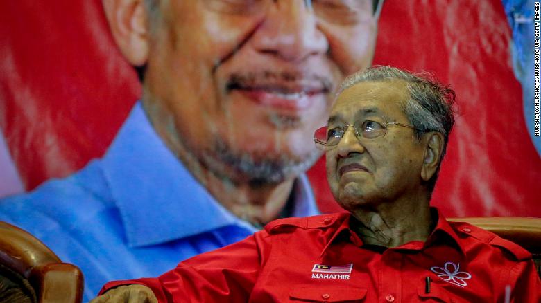 As the former head of Barisan Nasional, Mahathir Mohamad served 22 years as Malaysian prime minister before retiring in 2003.