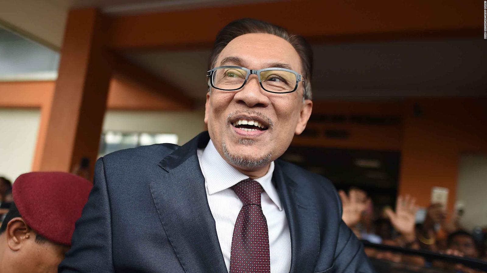 Malaysias Anwar Winds Up First Overseas Visit As Prime Minister