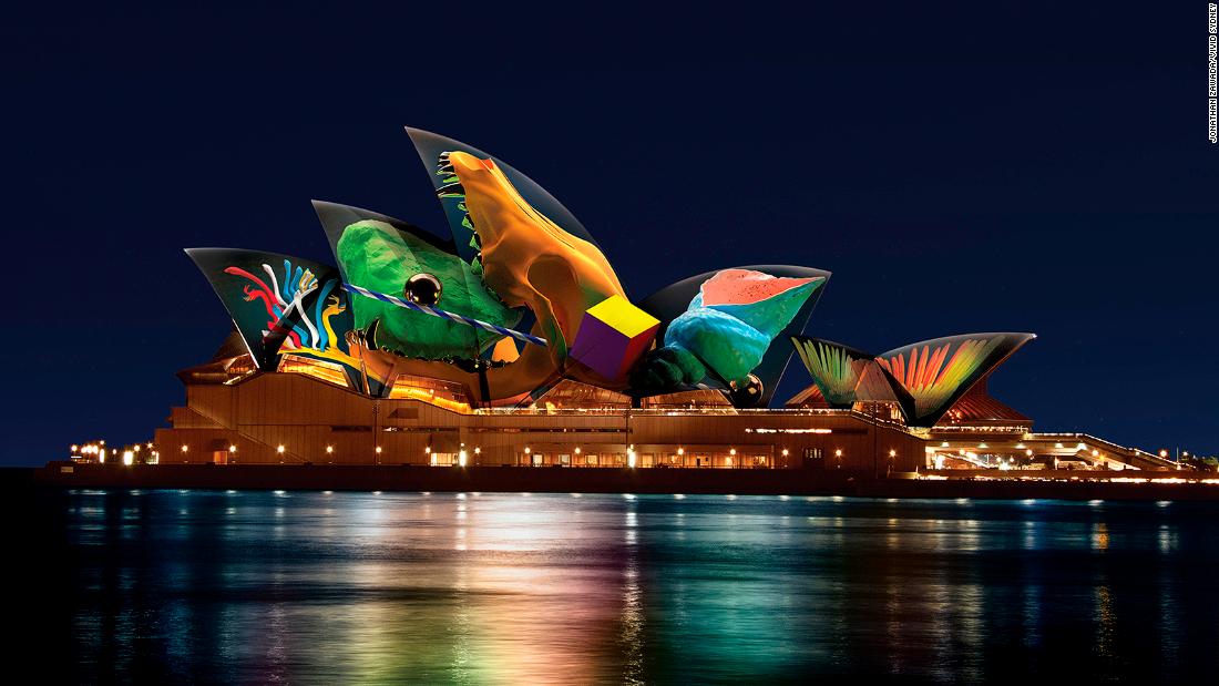Sydney's world. Яркий Сидней. Сиднейский кинофестиваль. Инсталляции в Сиднее. Сиднейский аквариум снаружи.
