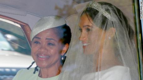 Doria Ragland Meghan Markle S Mother By Her Side On Wedding Day Cnn