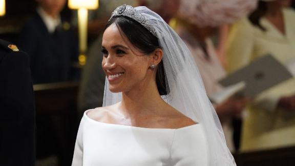 Doria Ragland Meghan Markle S Mother By Her Side On Wedding Day Cnn