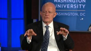 Clapper suggests &apos;parallelism&apos; in actions of Russia, Trump campaign