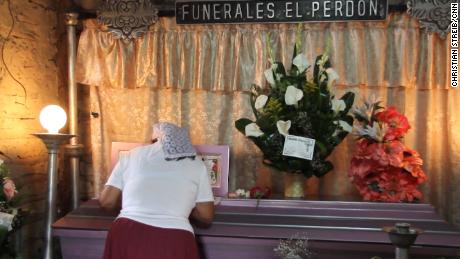 Landaverde&#39;s wake in the village of Apopa. 