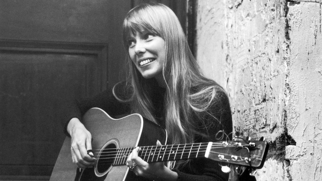 Joni Mitchell says she will follow Neil Young by removing her music from Spotify due to vaccine misinformation – CNN