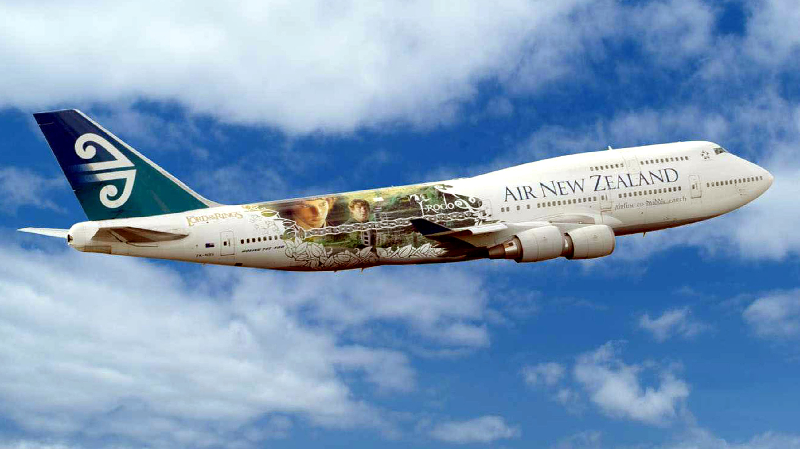 180531125726-02-themed-planes---air-new-zealand-lord-of-the-rings.jpg