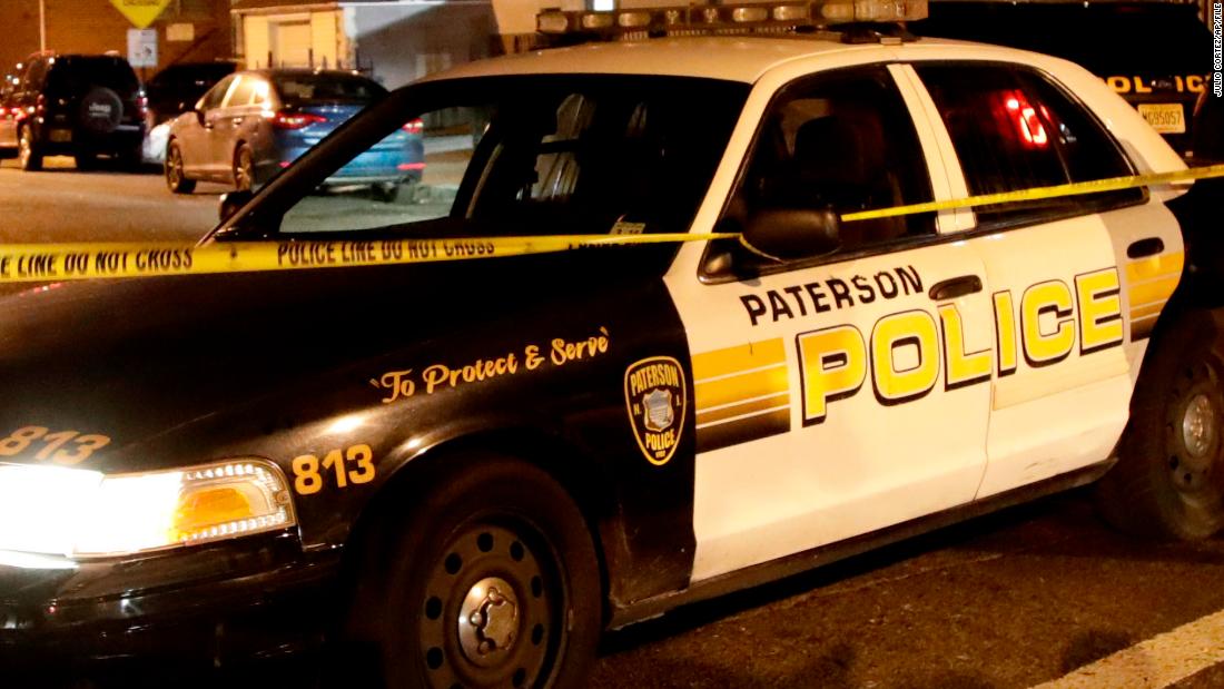 NJ police officer charged after alleged assault of ...