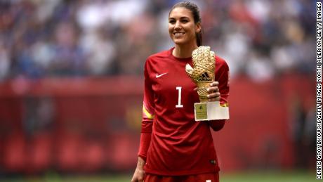 USA goalkeeper Hope Solo poses after winning the Golden Glove in the FIFA Women&#39;s World Cup on July 5, 2015, in Vancouver, Canada.