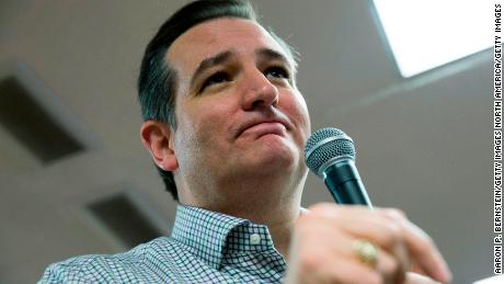 BOONE, IA - JANUARY 4:   Republican presidential candidate U.S. Sen. Ted Cruz (R-TX) visits King&#39;s Christian Bookstore on January 4, 2016 in Boone, Iowa. Cruz began a six-day bus tour of Iowa ahead of the state&#39;s February 1, caucuses.  (Photo by Aaron P. Bernstein/Getty Images)