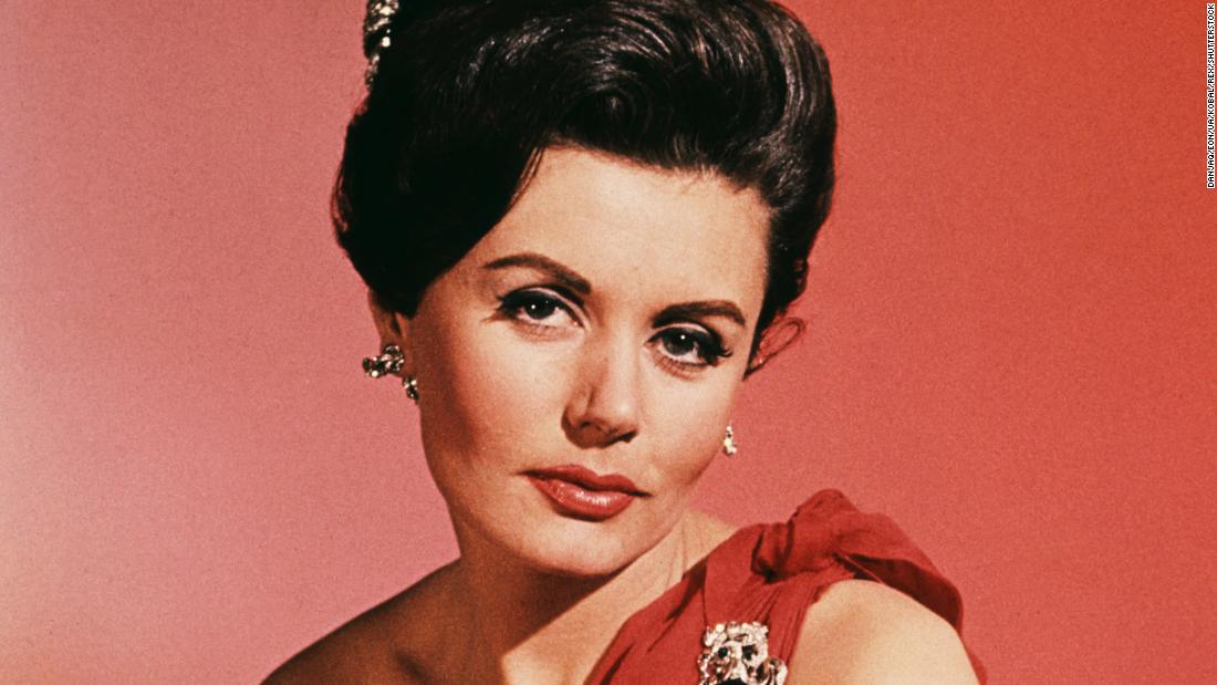 eunice gayson the first bond girl dies cnn eunice gayson the first bond girl