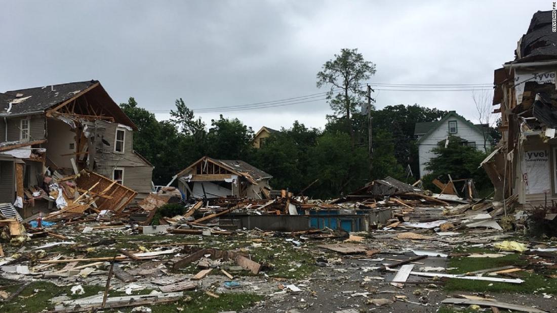 Cleveland House Explosion Leaves 1 Dead, 1 Injured - CNN