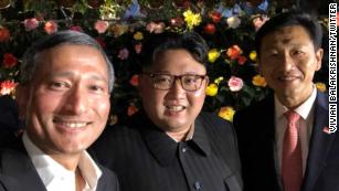 Kim Jong Un tours Singapore ahead of summit