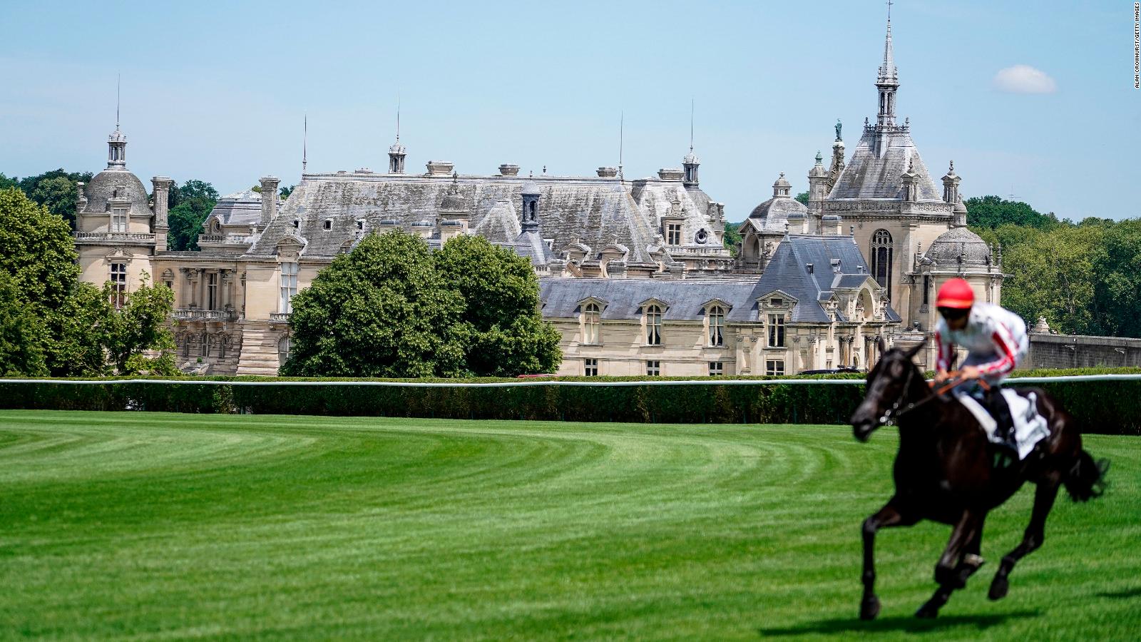 Prix de Diane Longines: Chantilly's most elegant garden party - CNN