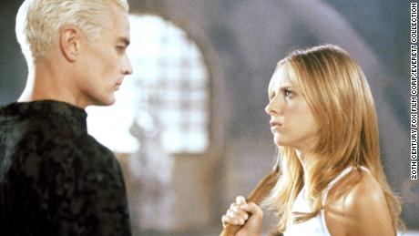 Sarah Michelle Gellar como Buffy Summers en Buffy cazavampiros