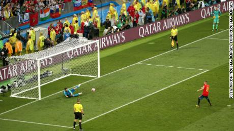 Koke misses Spain&#39;s third penalty
